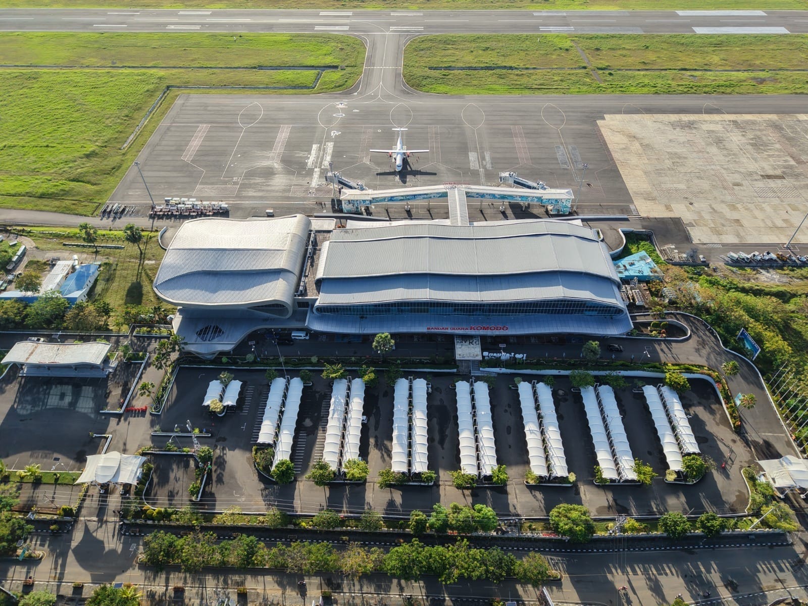 Komodo airport Labuan Bajo bandara airport